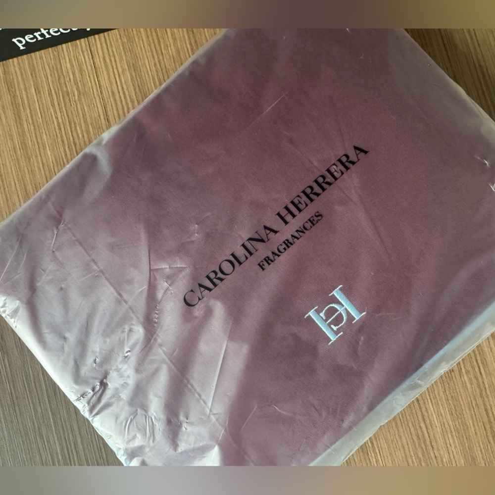 Carolina Herrera Pouch
